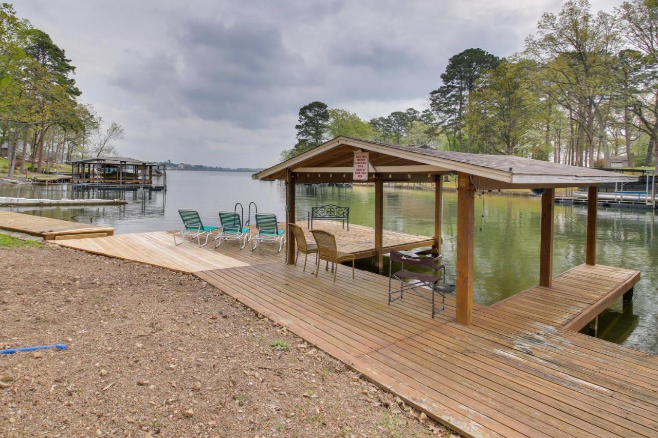 Вилла Cozy Lake Cabin With Dock In Hot Springs Natl Park Lake Hamilton Экстерьер фото